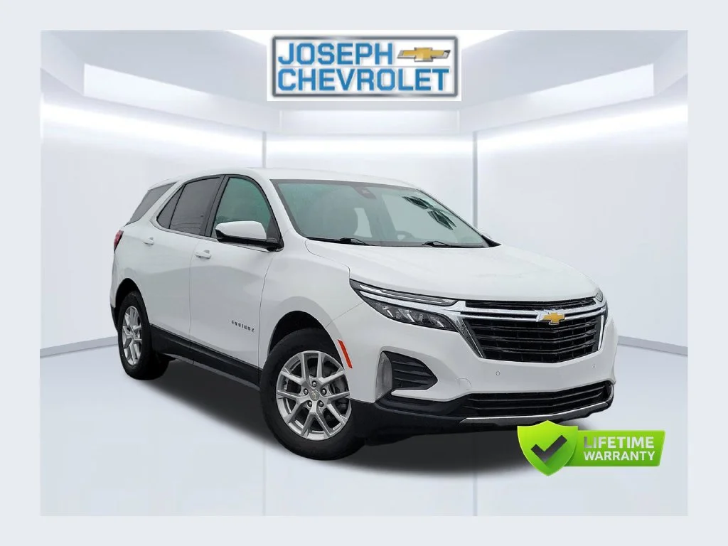 Used 2024 Summit White Chevrolet LT image 1