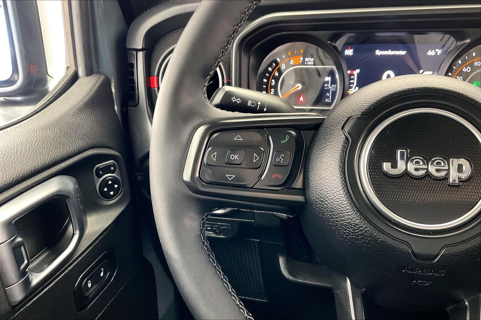 Used 2026 Anvil Clearcoat Jeep Rubicon X image 20