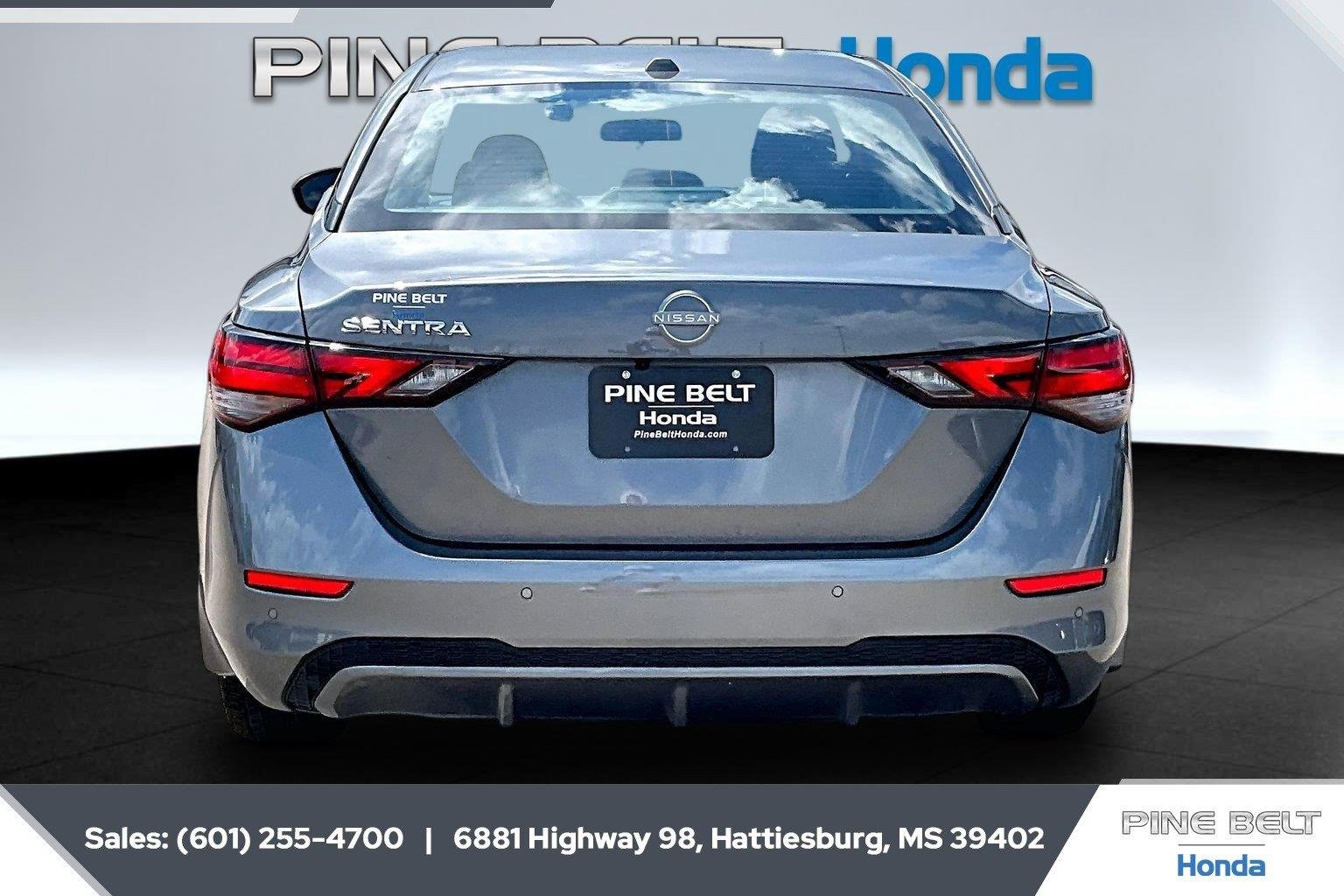 Used 2025 Gun Metallic Nissan SV image 4