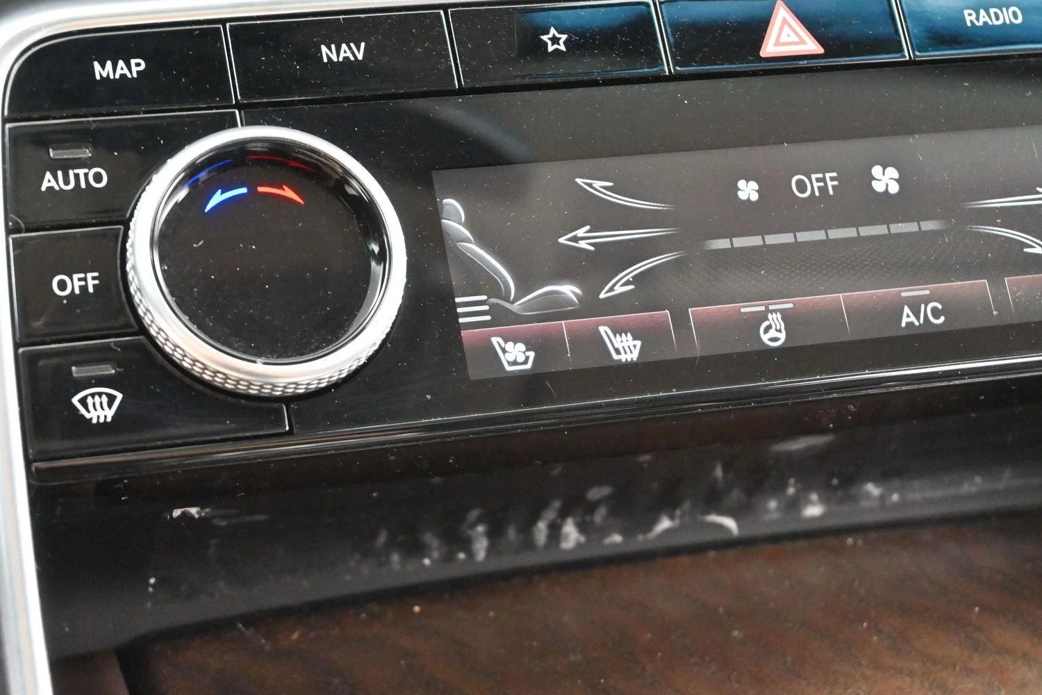 Used 2023  Genesis 3.5T AWD image 24