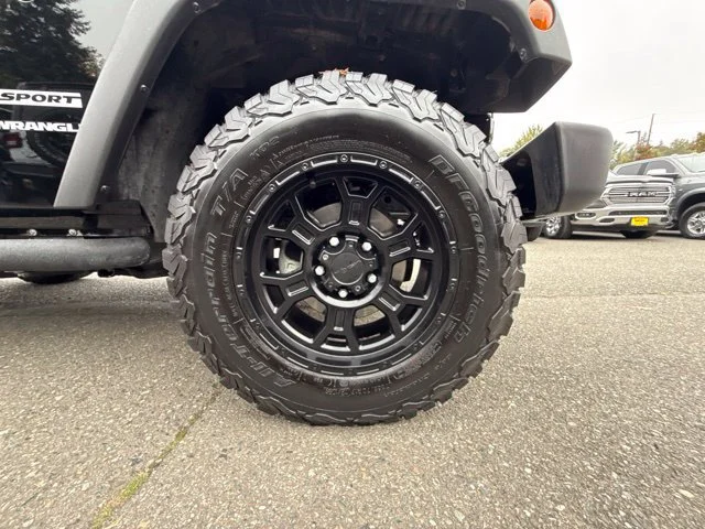 Used 2017 Black Clearcoat Jeep Sport image 35