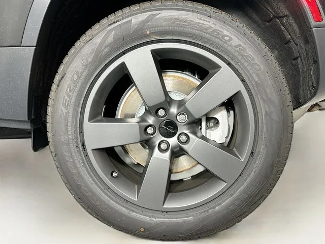 Used 2026  Land Rover S image 28