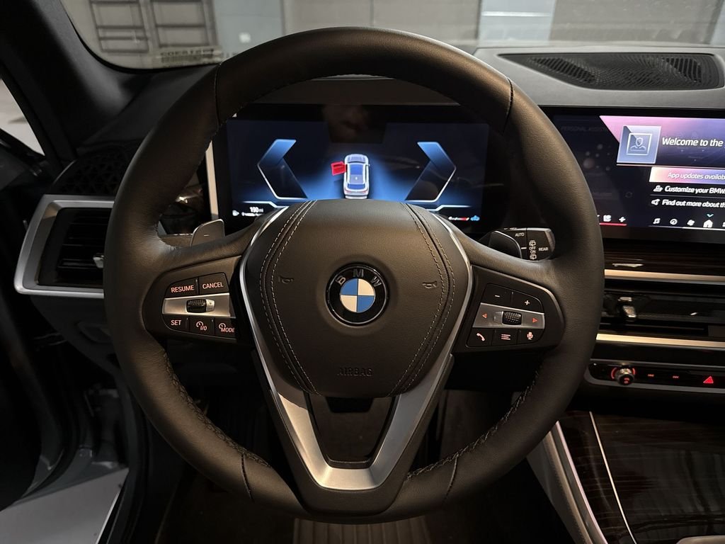 New 2026 Gray Metallic BMW xDrive40i image 14