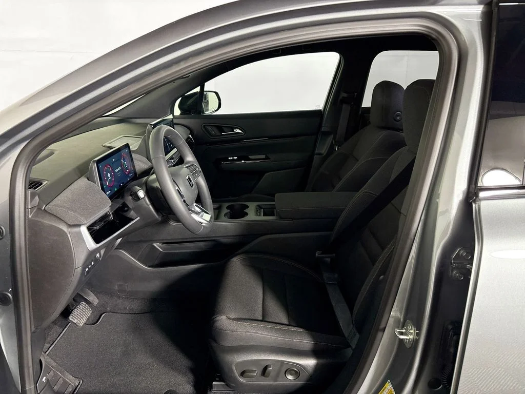 New 2026 Mercury Silver Metallic Honda EX image 11