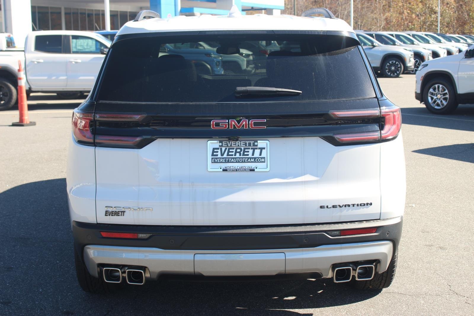 2025 GMC Acadia Elevation - Photo 6