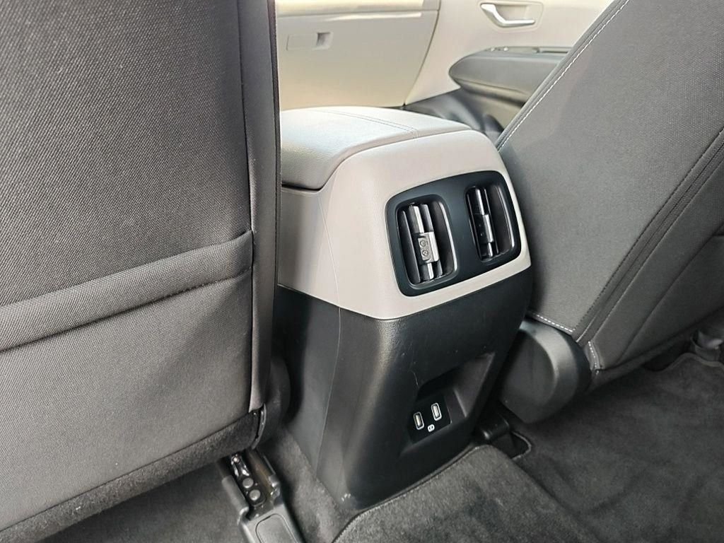 Used 2024 Black Hyundai SEL image 29