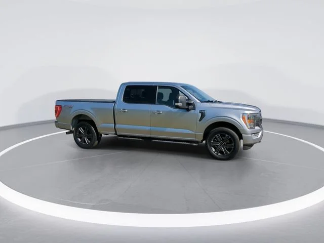 Used 2023 Silver Ford XLT image 9