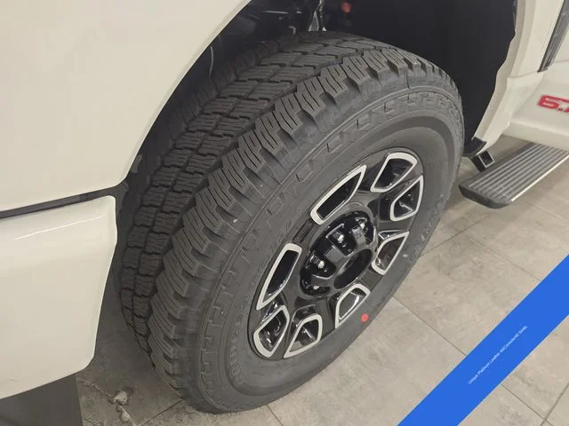 New 2026 Star White Metallic Tri-Coat Ford F-250® Platinum® image 47