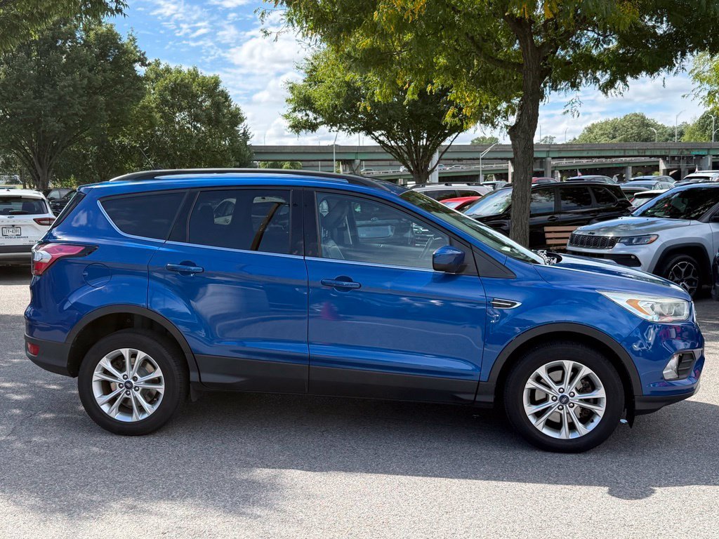 Used 2018 Blue Ford SEL image 10