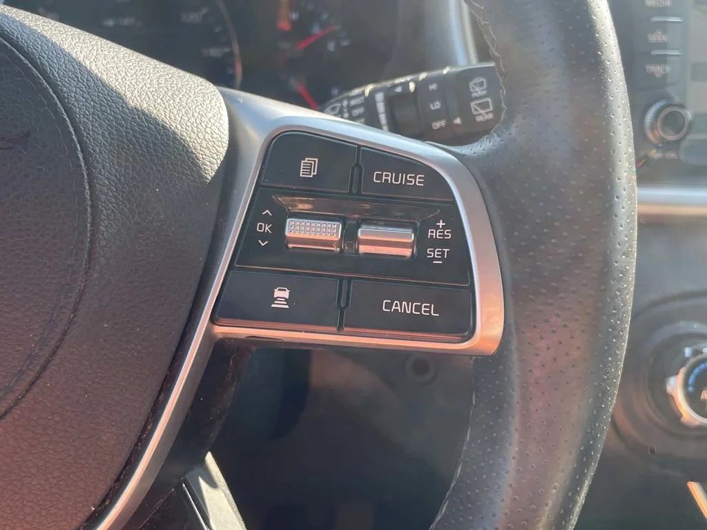 Used 2020 Black Kia SX image 12