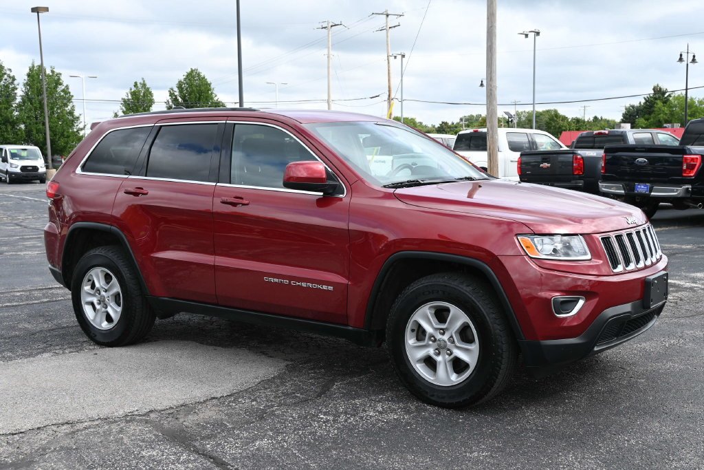 Used 2015 Deep Cherry Red Crystal Pearlcoat Jeep Laredo image 7