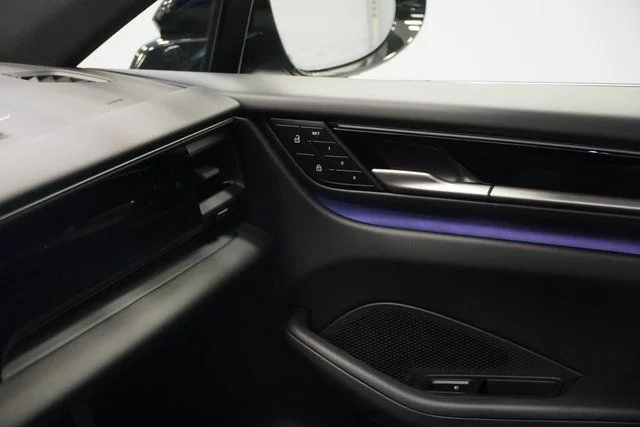 2026 Porsche Macan S - Photo 22
