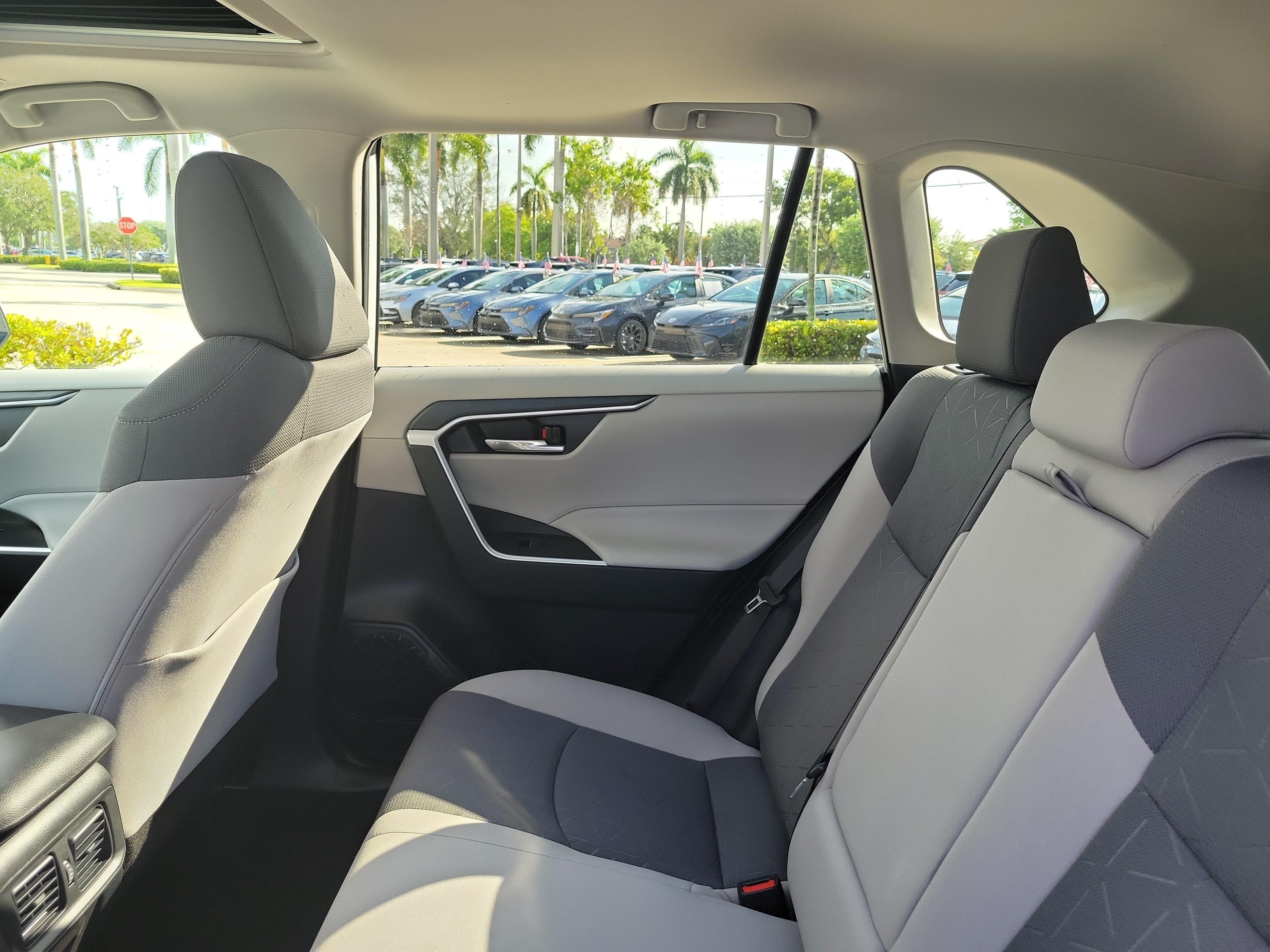 Certified Used 2025 Ice Toyota XLE image 15