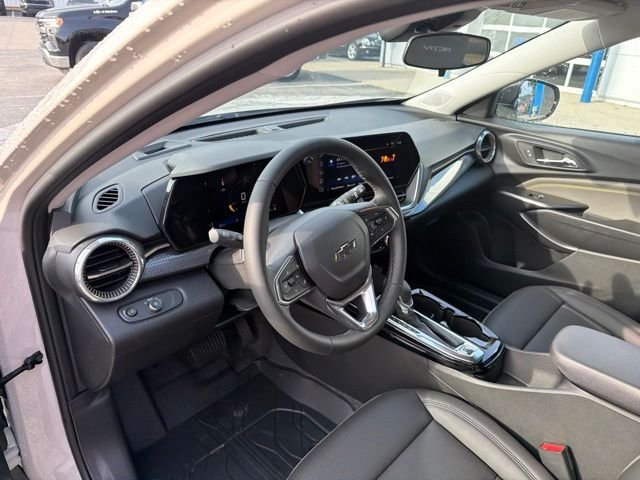 Used 2026 White Chevrolet ACTIV image 19