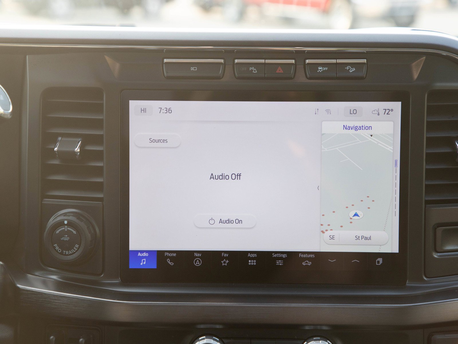 Used 2024  Ford  image 19