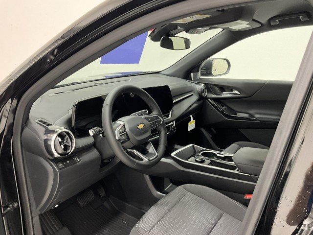 New 2027 Mosaic Black Metallic Chevrolet LT image 16