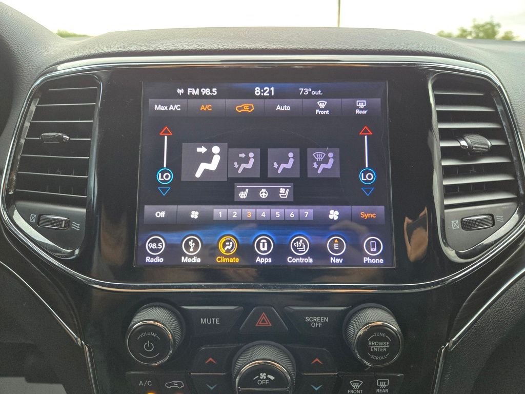 Used 2019 Black Jeep Limited image 21