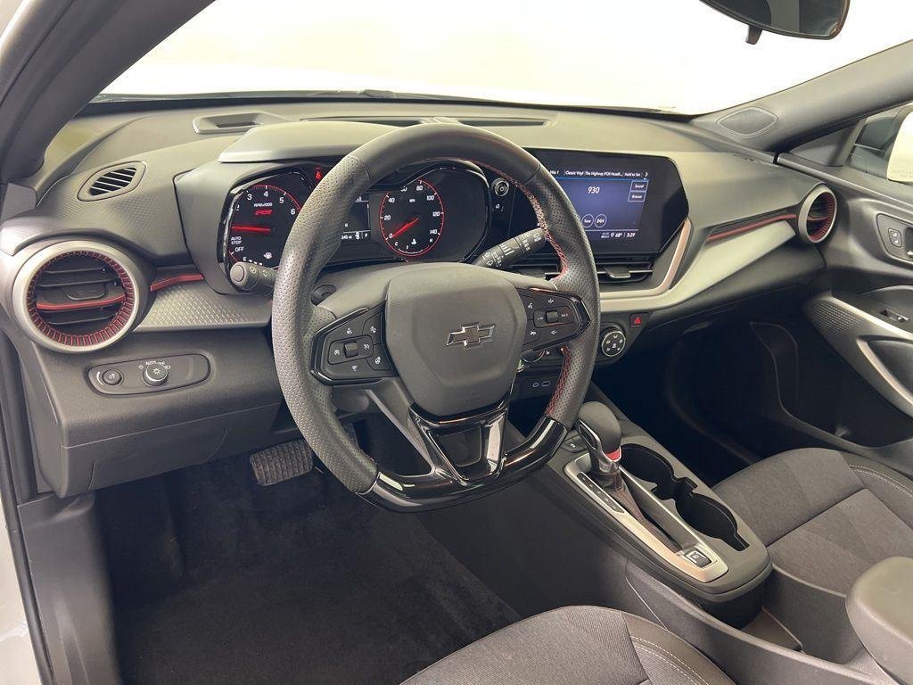 Used 2024 Summit White Chevrolet 1RS image 4