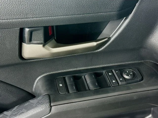 2025 Toyota Tacoma TRD Off Road - Photo 17