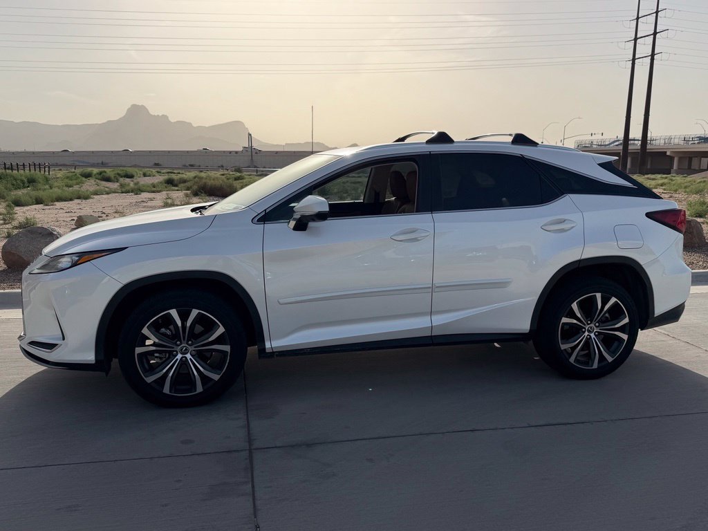 Used 2021 White Lexus 350 image 4