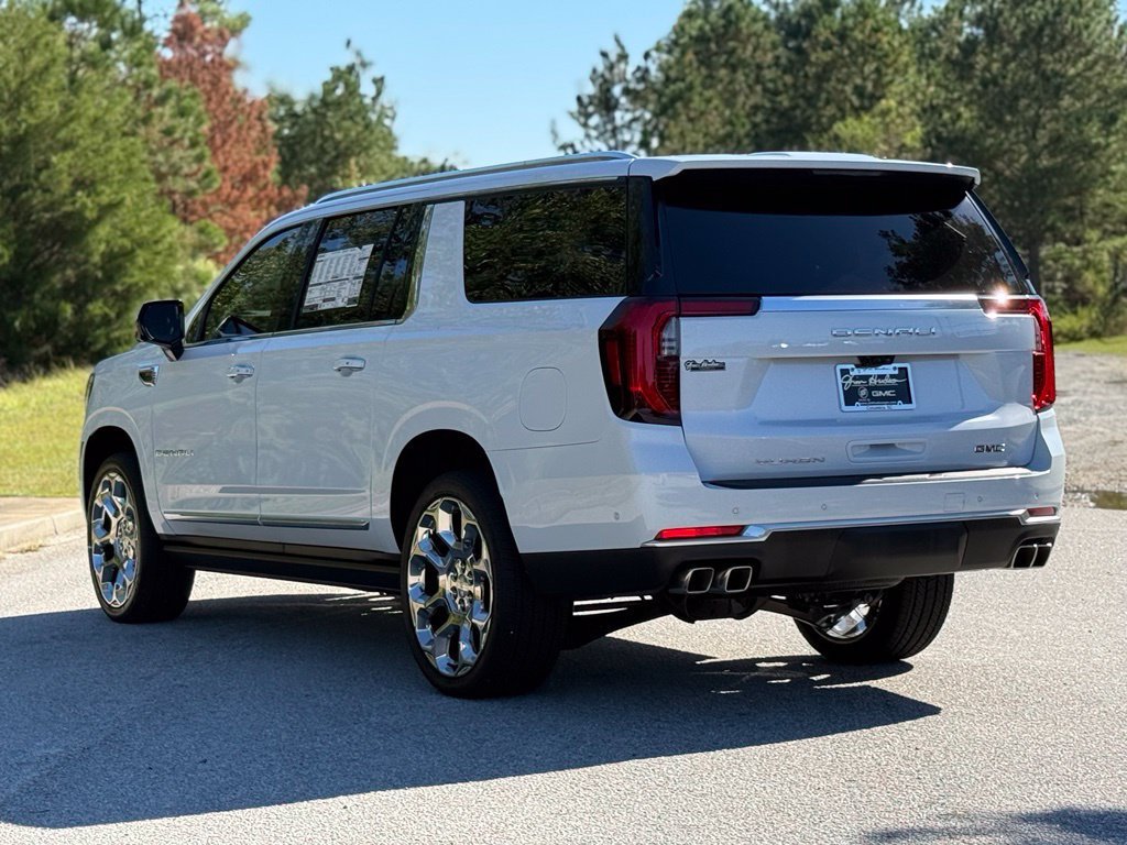 2026 GMC Yukon XL Denali - Photo 12