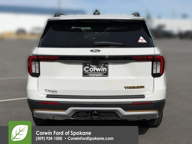 New 2027 Star White Metallic Tri-Coat Ford Tremor image 15