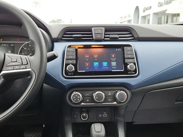 2025 Nissan Versa Sedan SV - Photo 22