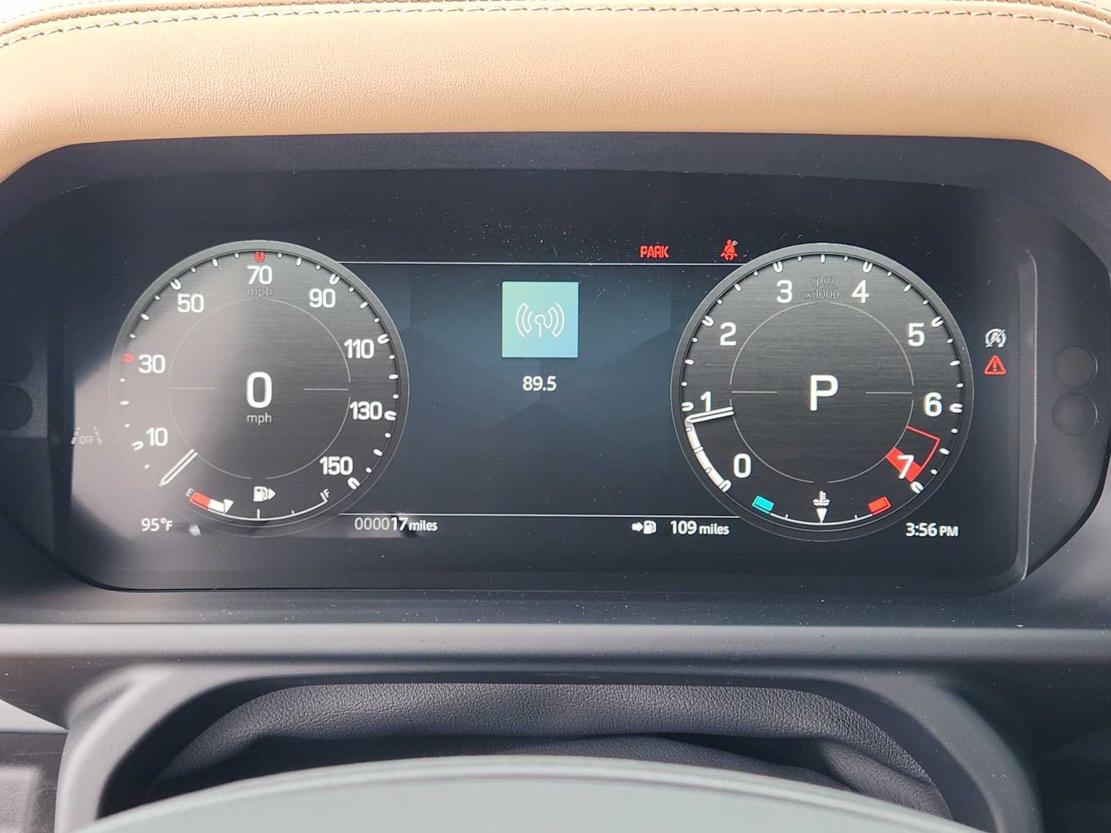 New 2026 Santorini Black LAND ROVER S image 15