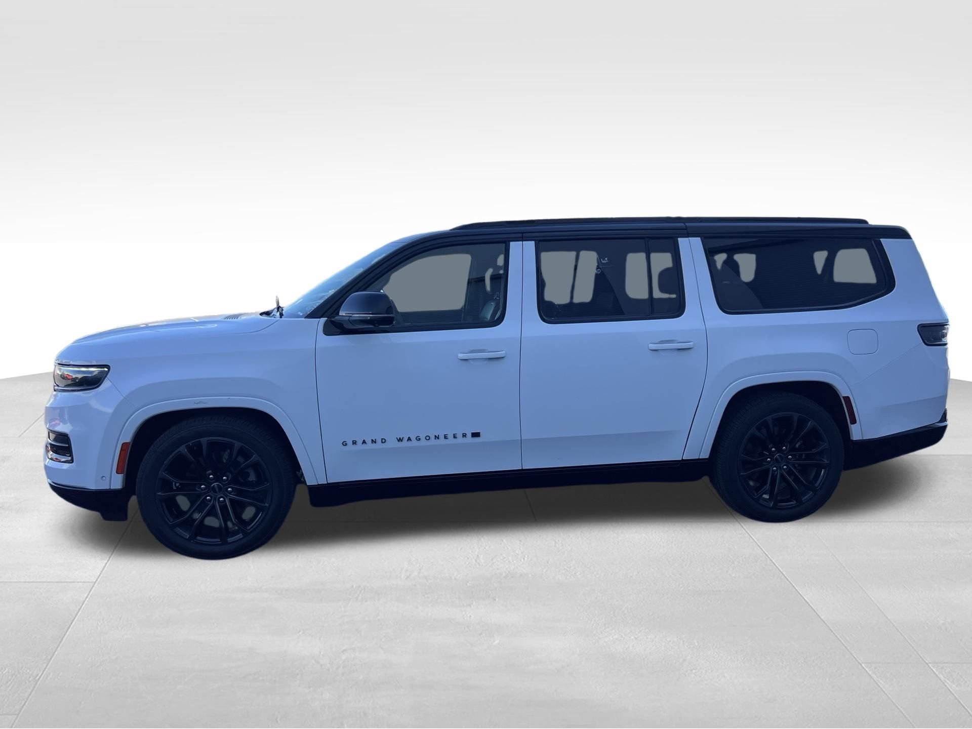 Used 2024 White Jeep Series II image 8