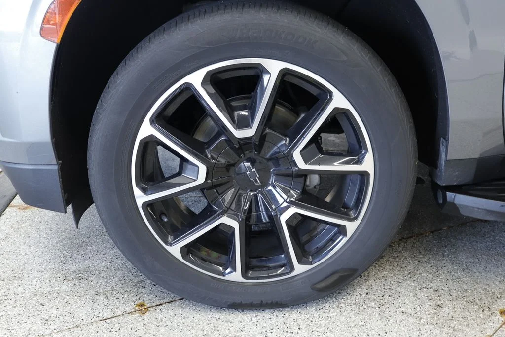 Used 2022 Gray Chevrolet RST image 12