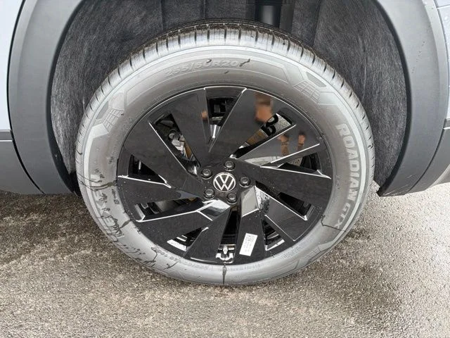 New 2026 Gray Volkswagen 2.0T SE w/Technology image 9