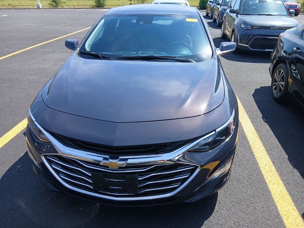 2025 Chevrolet Malibu 1LT's photo