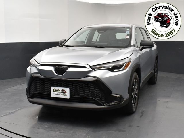 Used 2024 Toyota Corolla Cross S with VIN 7MUFBABG4RV056835 for sale in Burnsville, Minnesota