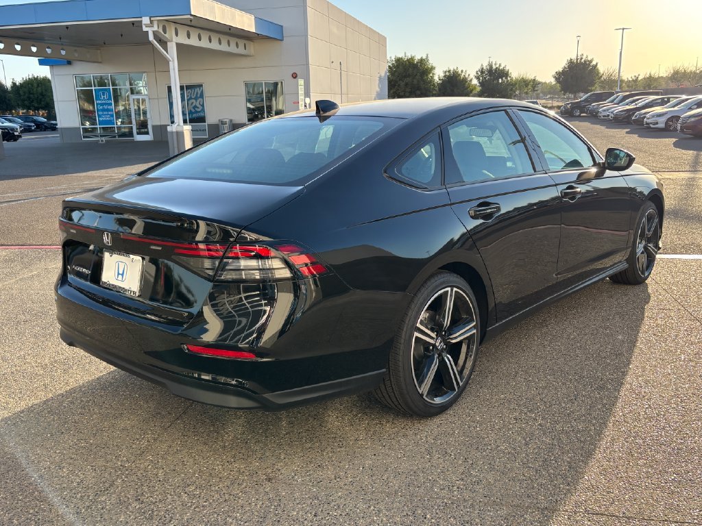 New 2026 Crystal Black Pearl Honda SE image 5