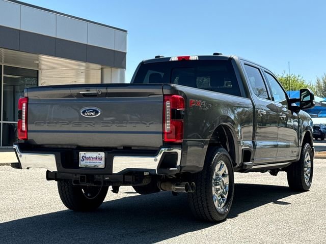 Used 2023 Gray Ford Lariat image 9
