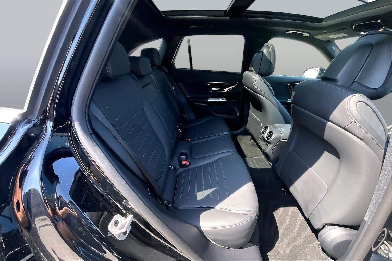 Certified Used 2026 Black Mercedes-Benz GLC 300 image 19