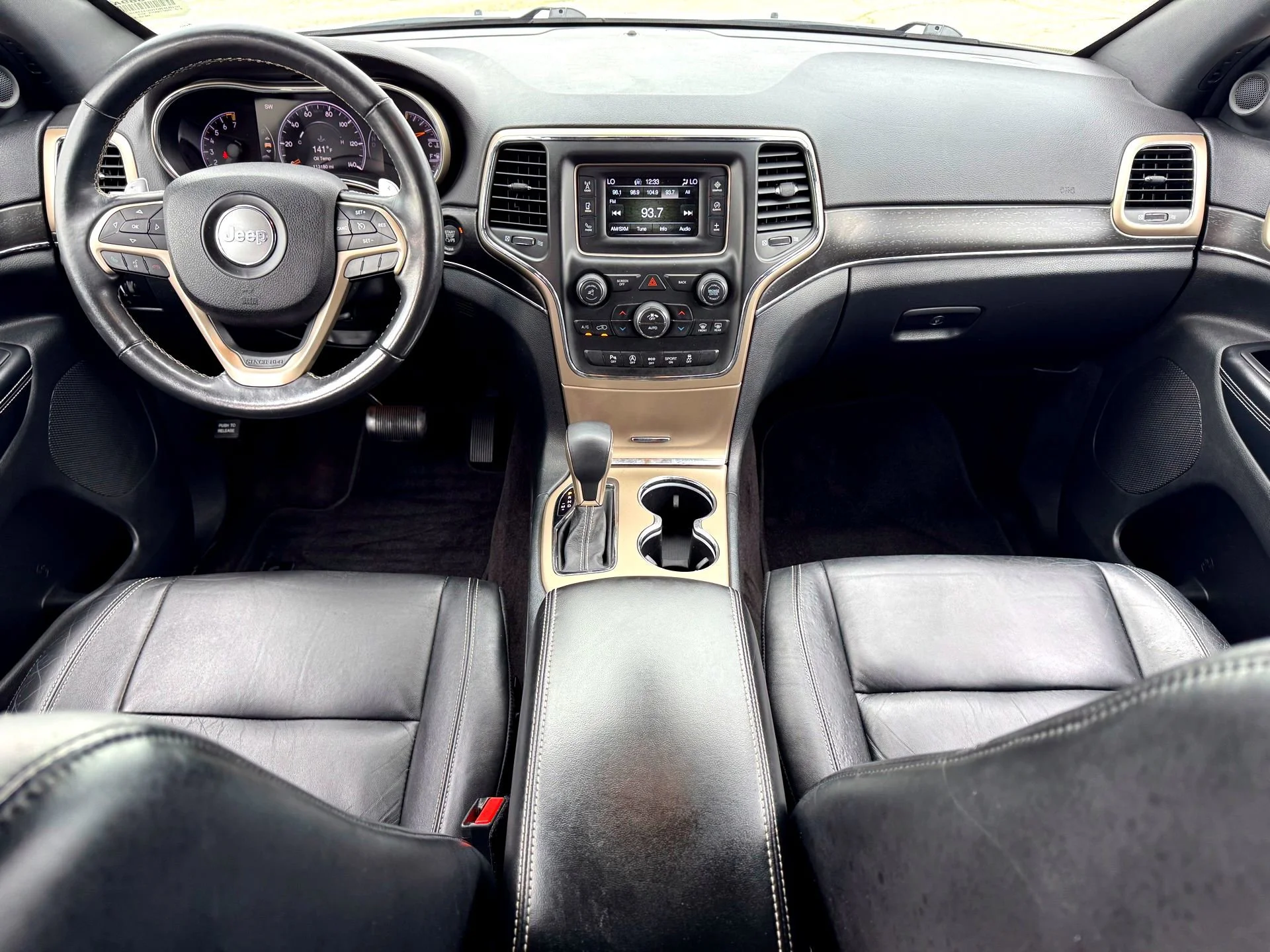 Used 2016 Bright White Clearcoat Jeep Limited image 20