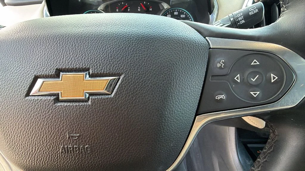 Used 2023 Summit White Chevrolet LT Leather image 20