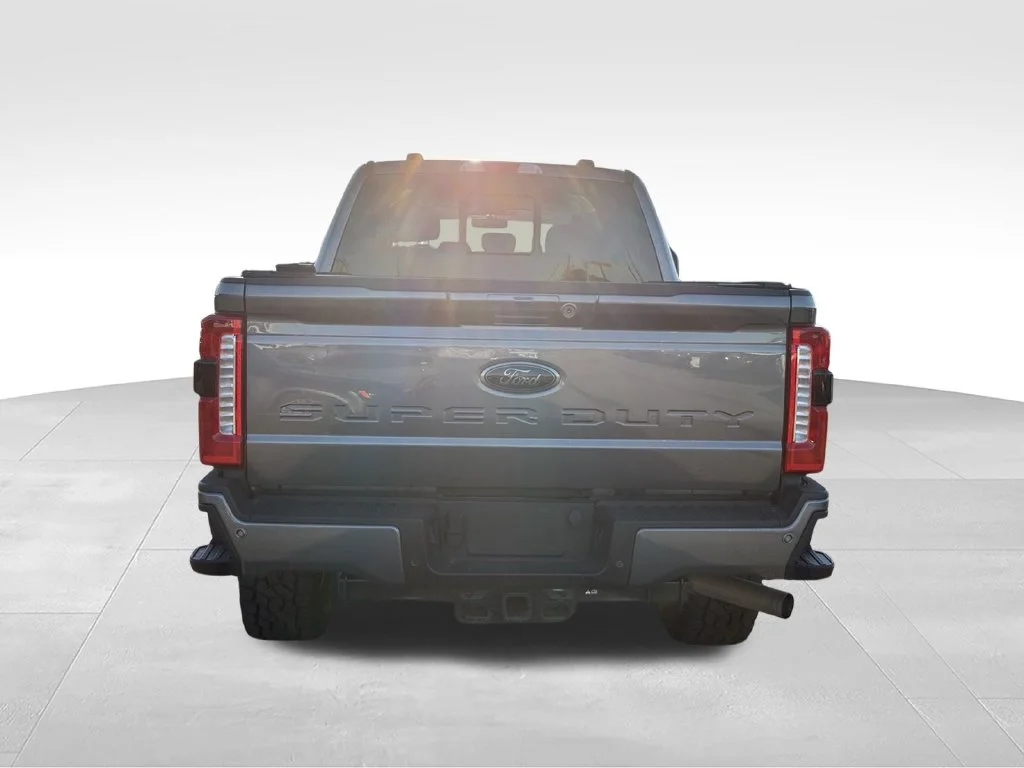 Used 2025 Gray Ford XLT image 26