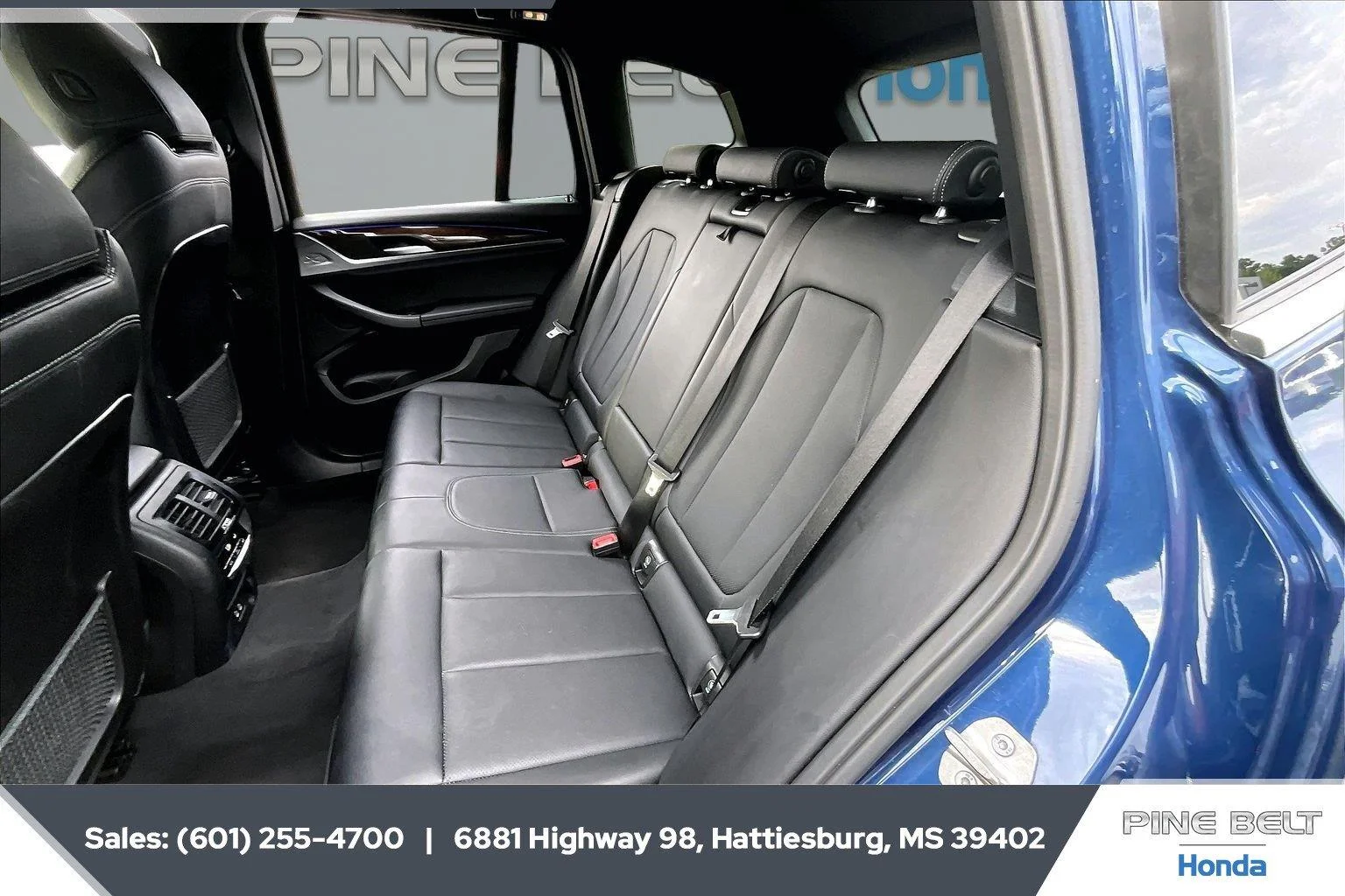 Used 2024 Phytonic Blue Metallic BMW sDrive30i image 19