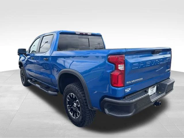 Used 2022 Blue Chevrolet ZR2 image 4