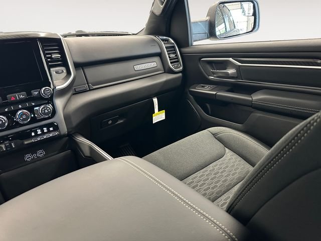 New 2026 Granite Crystal Metallic Clear-Coat Exterior Paint RAM Big Horn/Lone Star image 11