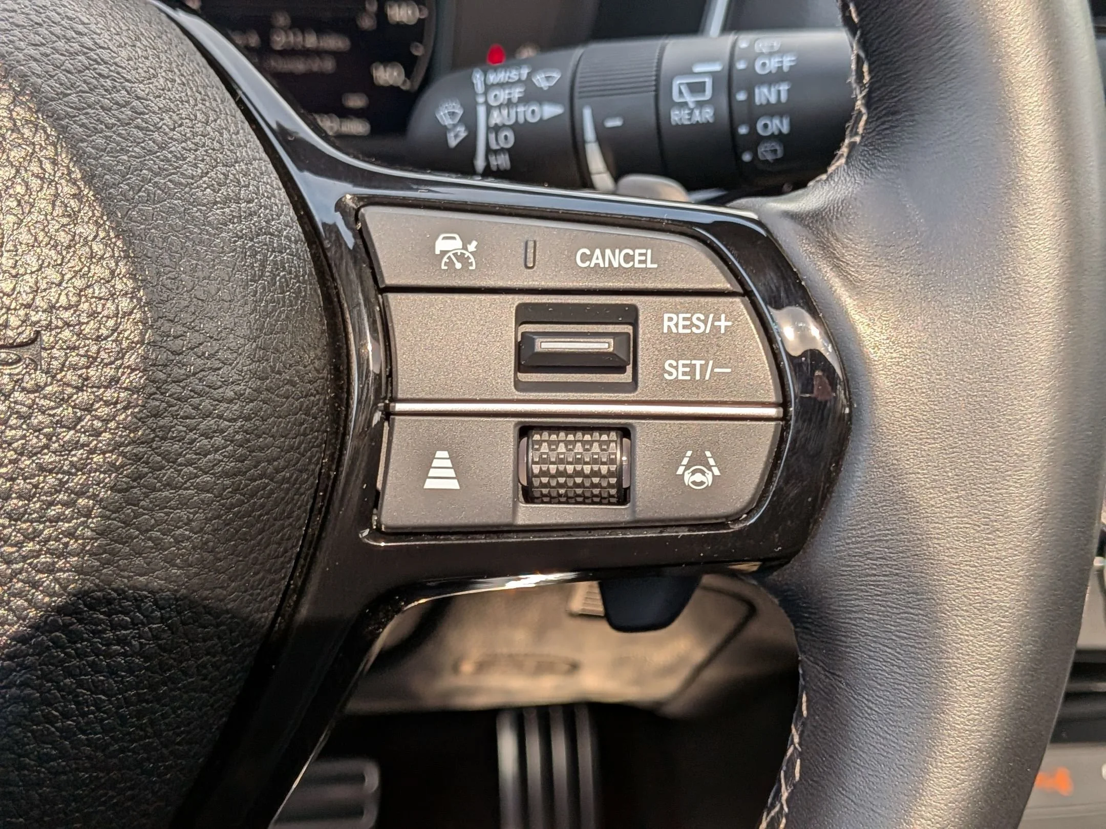 2023 Honda Civic Hatchback Sport Touring - Photo 15