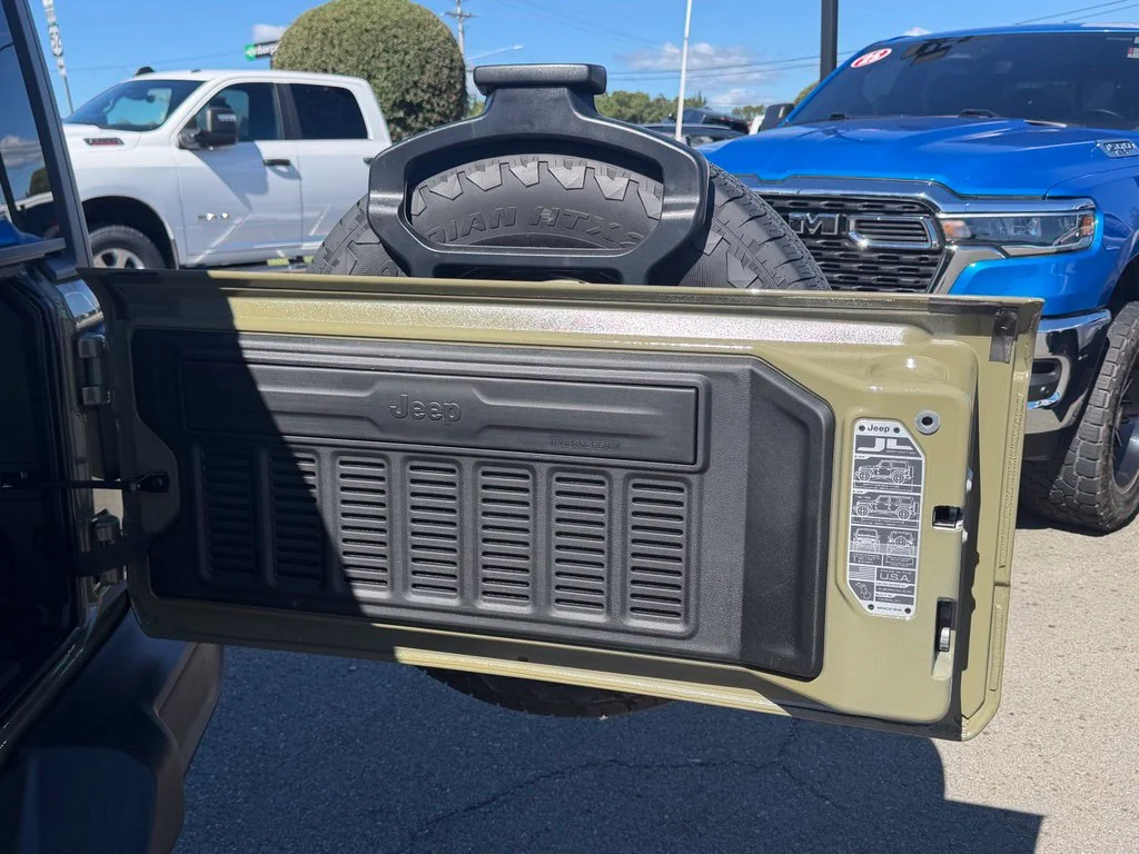 New 2027 Green Jeep Sport image 6