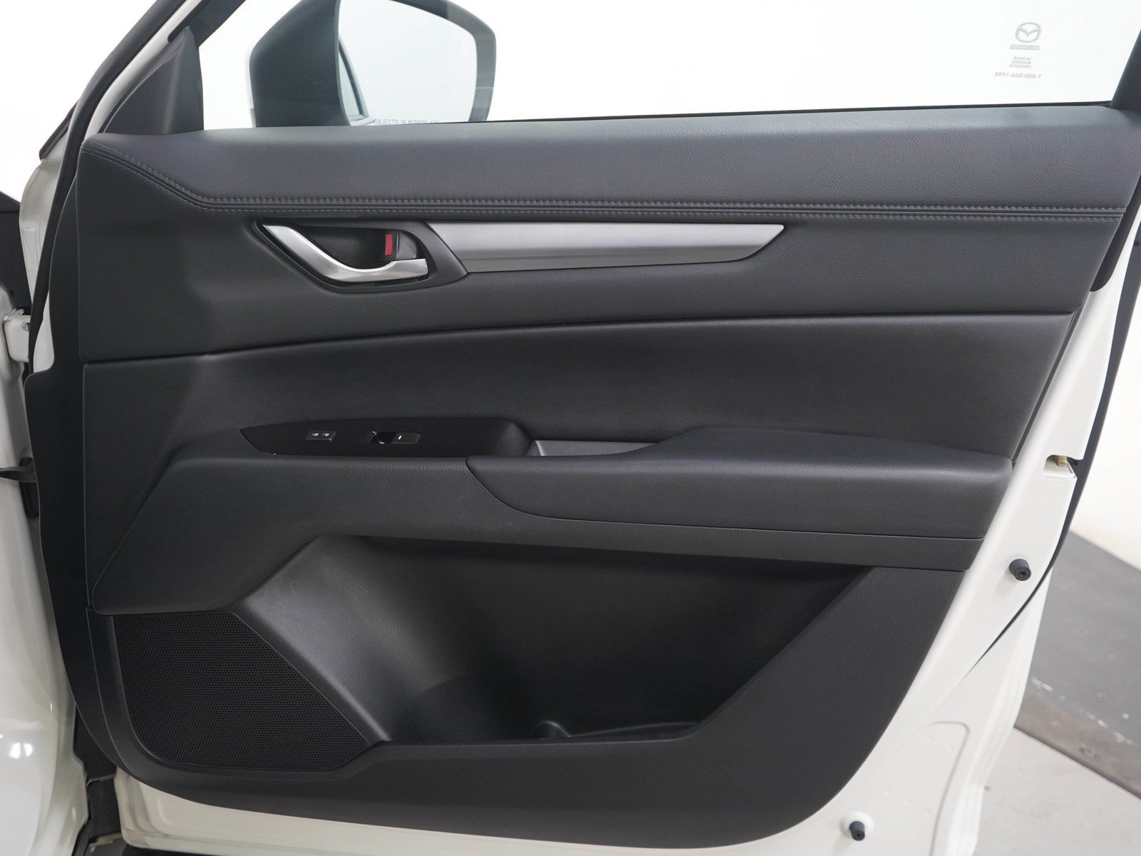 Used 2025 Rhodium White Metallic Mazda 2.5 S Preferred Package image 12