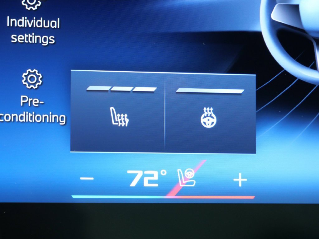 New 2027 Black Sapphire Metallic BMW M240i xDrive image 43
