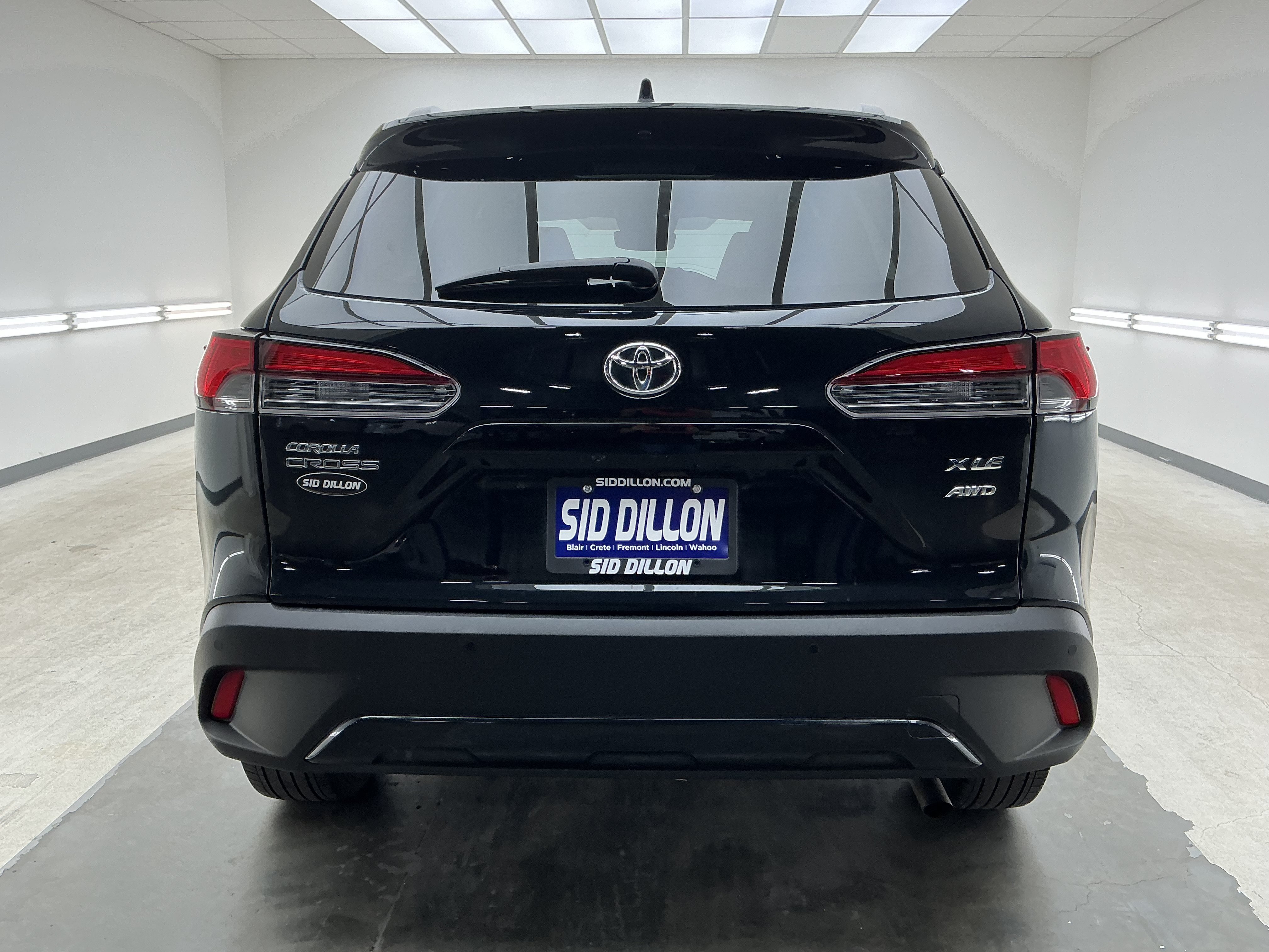 2025 Toyota Corolla Cross XLE - Photo 5