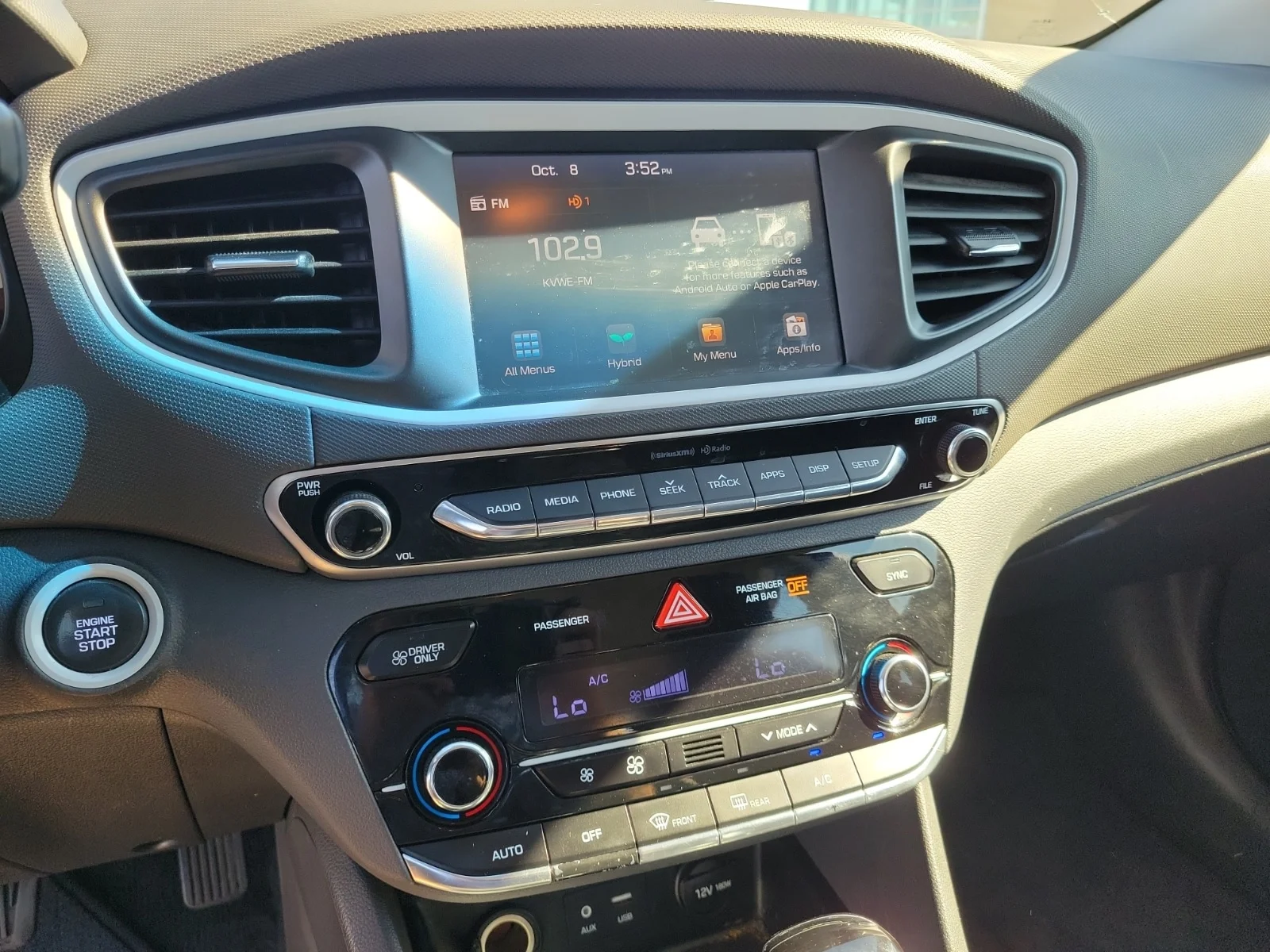 Used 2019 Red Hyundai Blue image 15