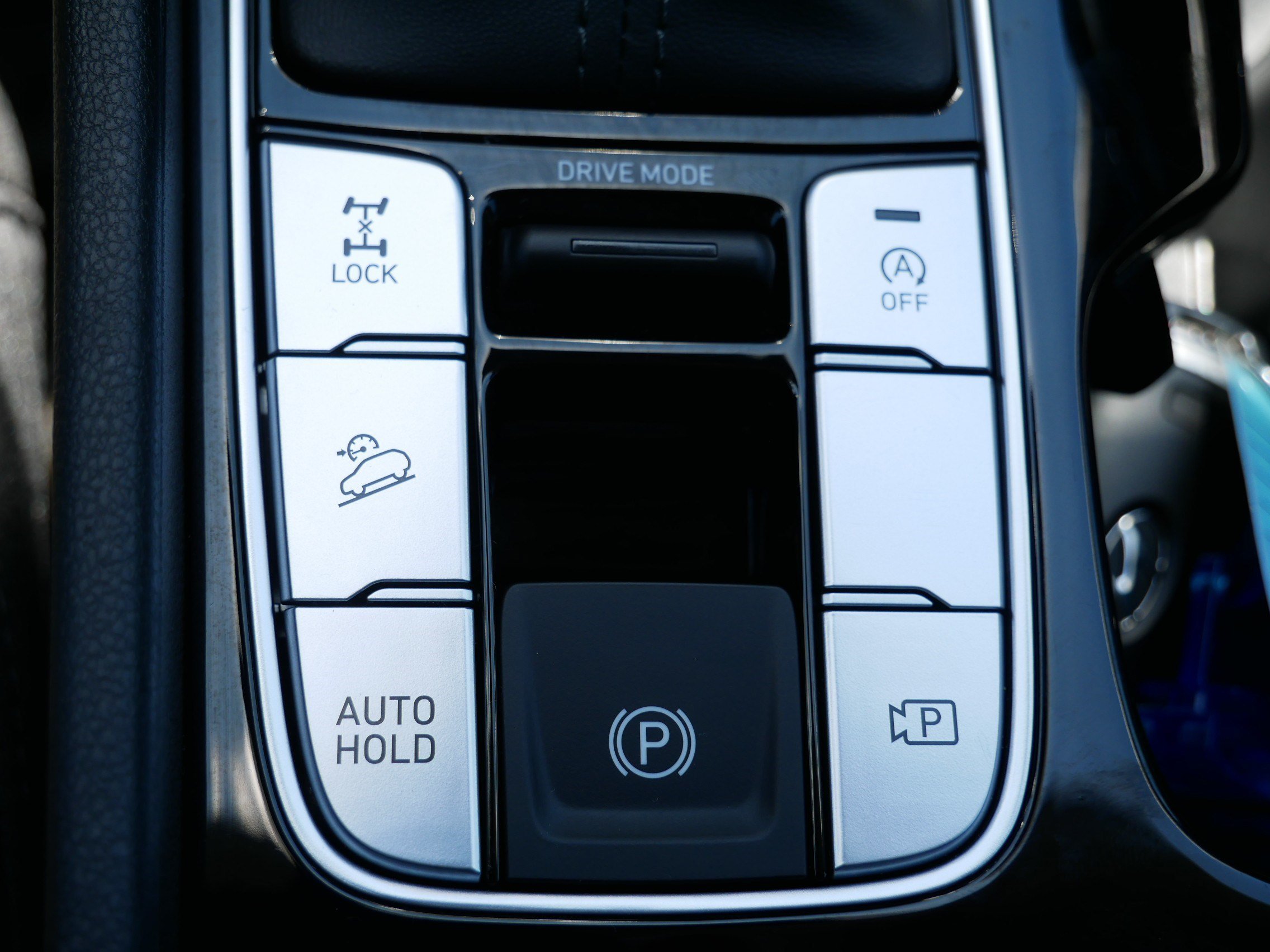 Certified Used 2023 Shimmering Silver Hyundai SEL image 25