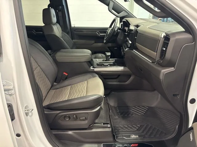 Used 2024 Summit White Chevrolet ZR2 image 57